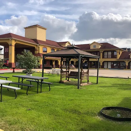 Raintree Inn&Suites